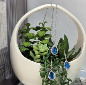 Silver Plated Blue Teardrop Pendant Necklace & Earrings Set